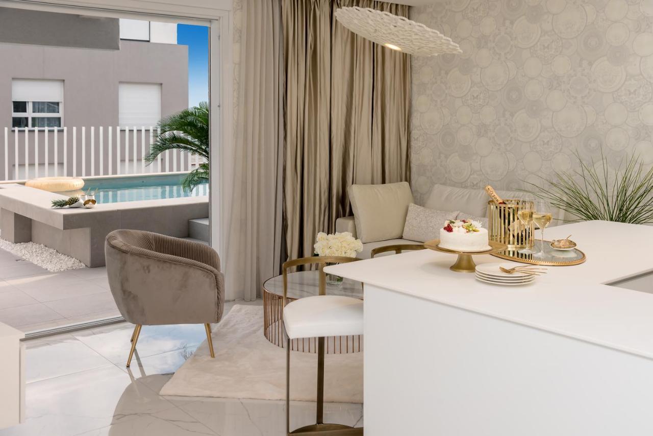 Golden Cell Apartment Split Ngoại thất bức ảnh